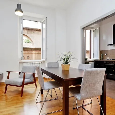 Appartement Traiano Charme - My Extra