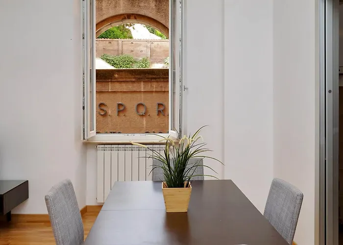 Traiano Charme - My Extra روما