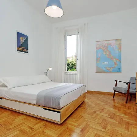 شقة Traiano Charme - My Extra *