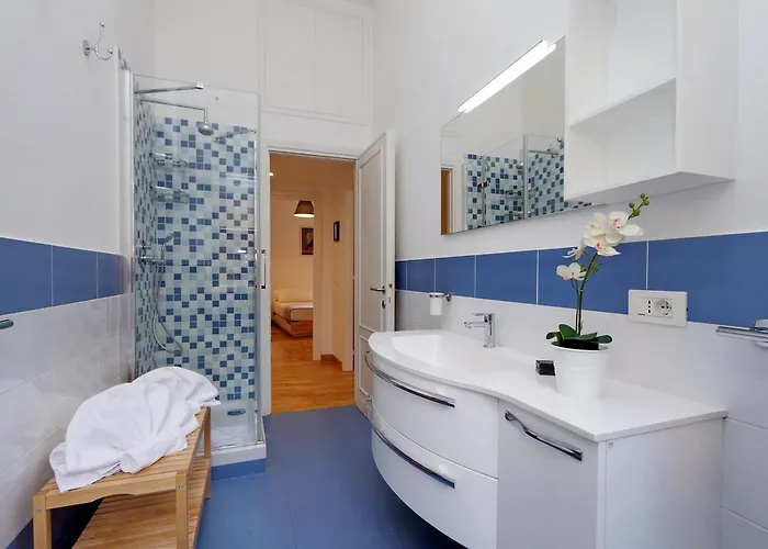 Traiano Charme - My Extra Apartment *